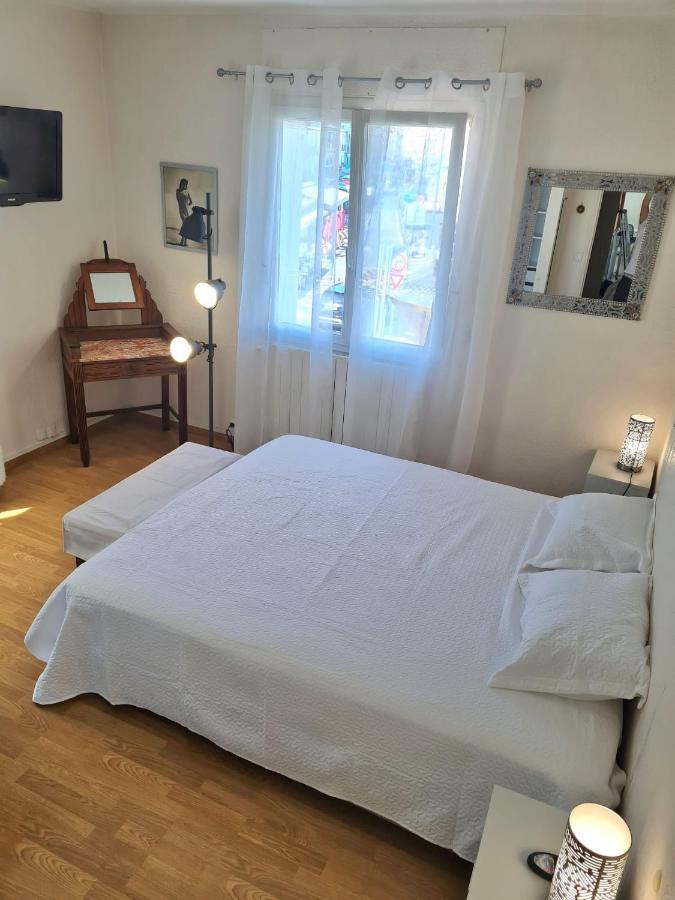 Grand Appartement 109M2 Vue Sur Quai Centre Ville,Wifi Сет Екстериор снимка